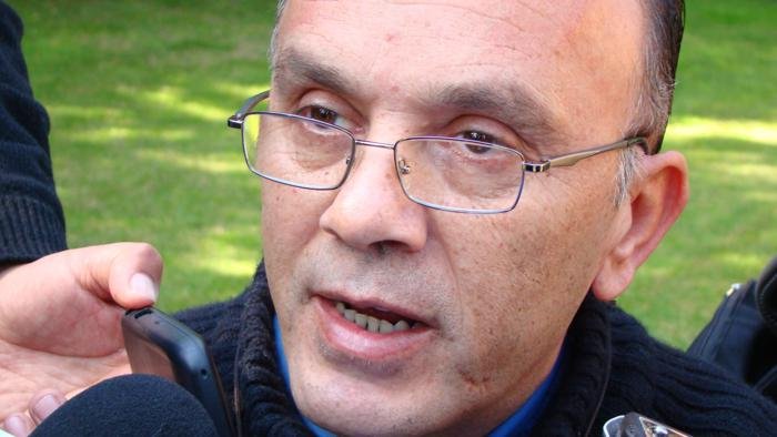 Sacerdote inició ayuno en protesta contra fallo que lo declaró culpable de abuso