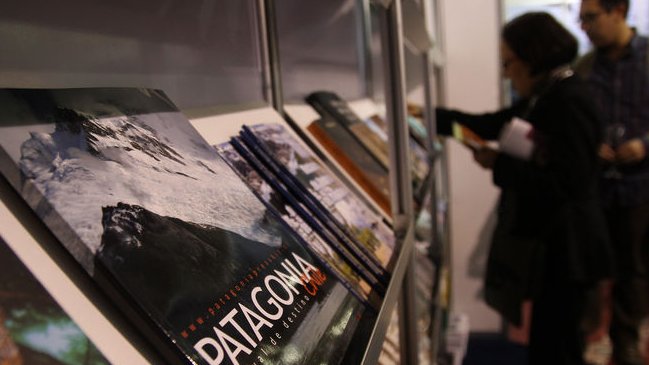 300 mil personas asistieron a la Feria Internacional del Libro de Santiago