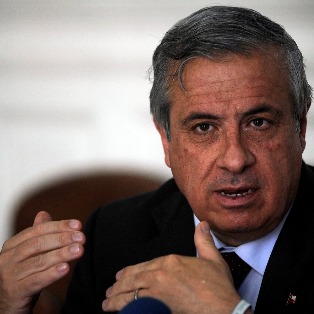 Mañalich: No estamos frente a un brote epidémico