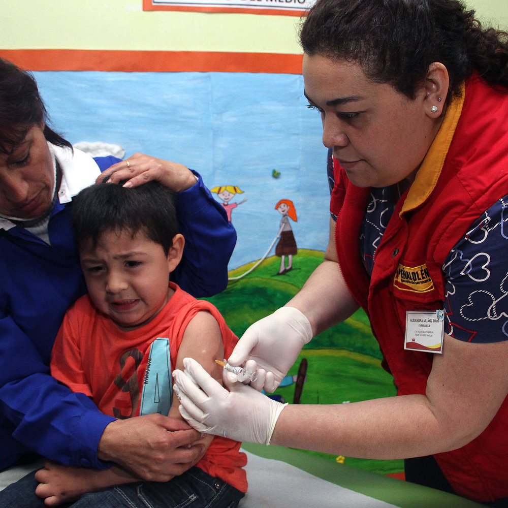 Comenzó la segunda etapa de vacunación contra la meningitis