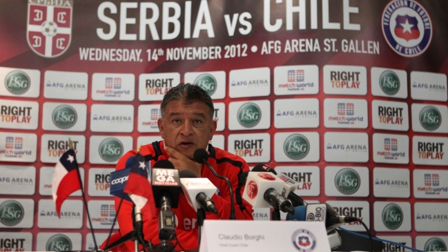 Claudio Borghi: El castigo de Mauricio Isla fue algo reglamentario