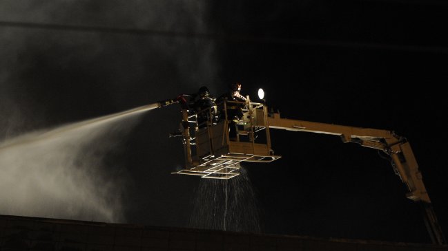 Incendio destruyó restaurante Los Braseros de San Miguel