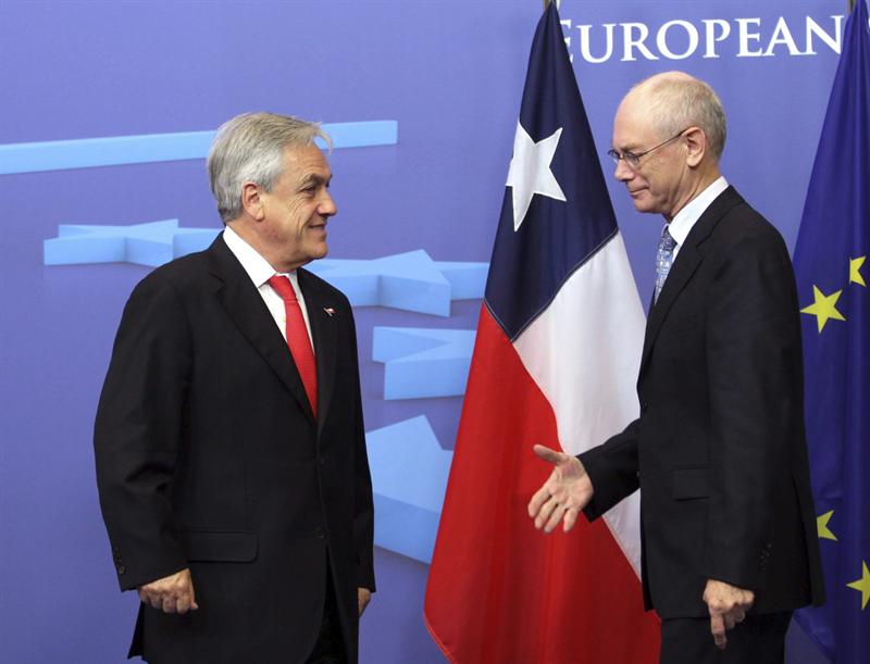 Gobierno adelantará fechas de Plan de Vacunación por meningitis