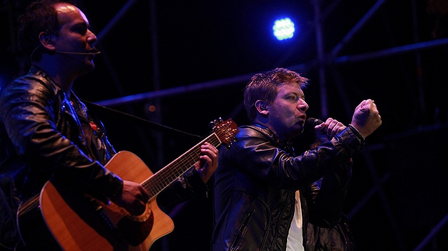 Temuco soportó las gotas en la jornada más romántica de la Teletón