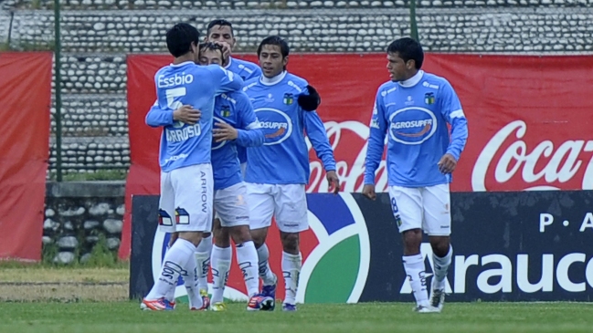 O'Higgins goleó a un desastroso Colo Colo y clasificó a cuartos de final de Copa Chile