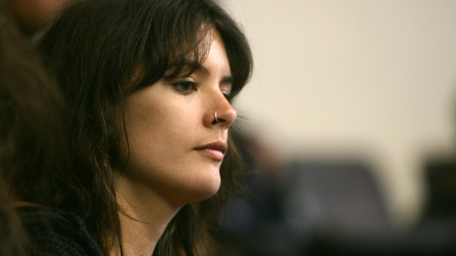 Juventudes Comunistas proclamaron a Camila Vallejo como precandidata a diputada