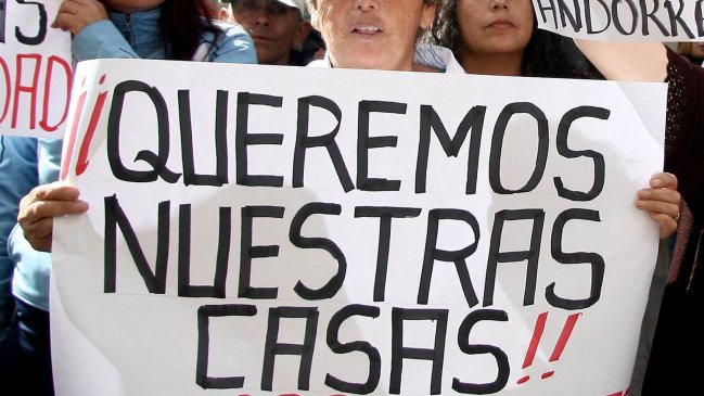 Pobladores tomaron dependencias de la U. de Chile en el centro de Santiago