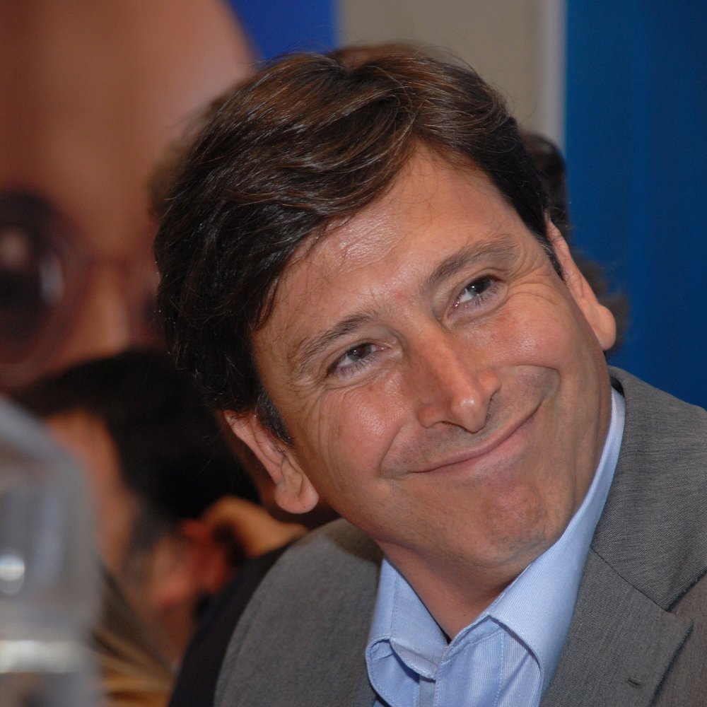 Golborne rechazó el aborto y el matrimonio homosexual