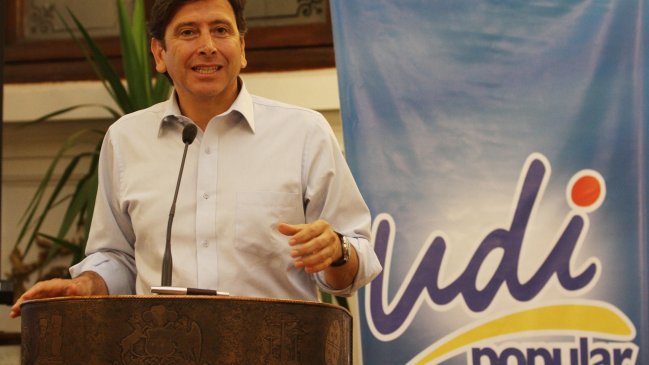 Golborne ante críticas por dichos contra Allamand: Queremos marcar diferencias con respeto