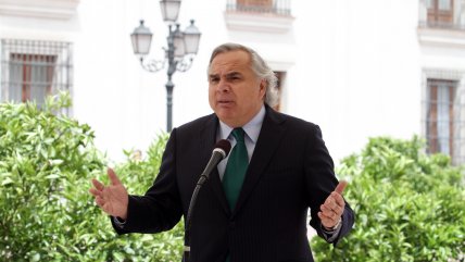 Chadwick: Hidroaysén no está muerto para el Gobierno