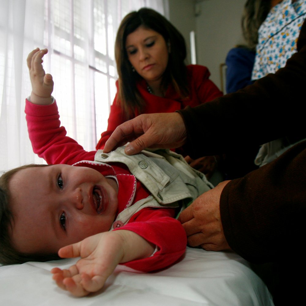 Minsal confirmó caso de meningitis W135 en lactante