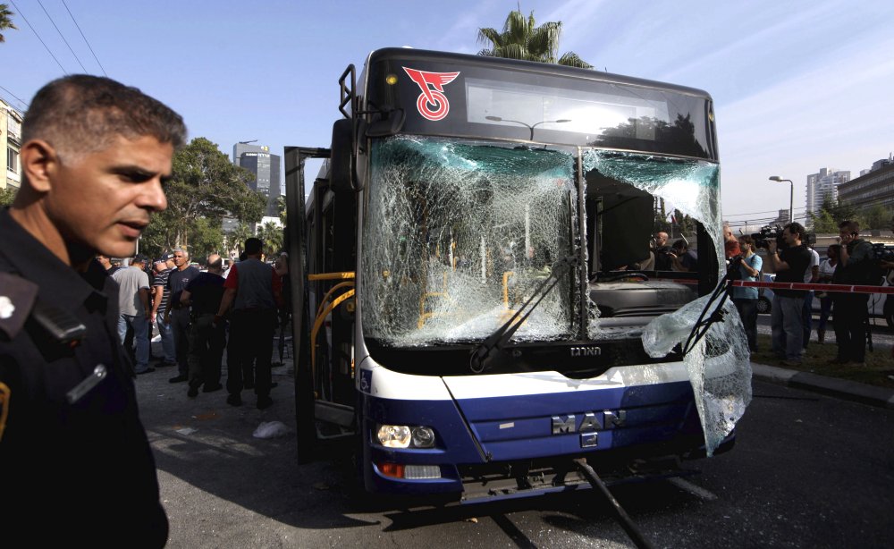Autobús explotó en céntrica calle de Tel Aviv