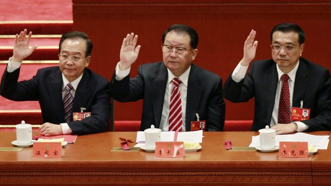 China prohibió a altos ejecutivos bancarios incurrir en 