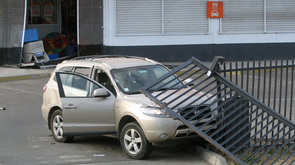 Penas por robar autos partirán en tres años de cárcel