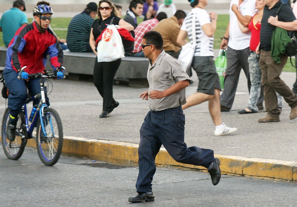 Vecinos de Navidad: Estamos nerviosos porque hemos sido invadidos por la televisión