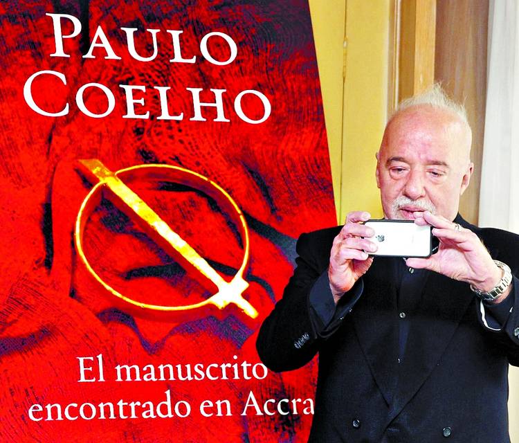 Paulo Coelho adelantó cómo es el libro que llega a Chile en diciembre