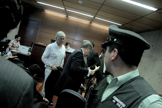 Con firma semanal quedaron imputados por caso lucro