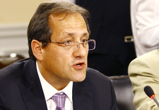 Beyer ante caso lucro: Que caigan los que tienen que caer