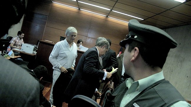 Con firma semanal quedaron imputados por caso lucro