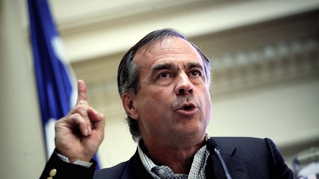 Walker: La DC no va a formar parte de una coalición política con el PC