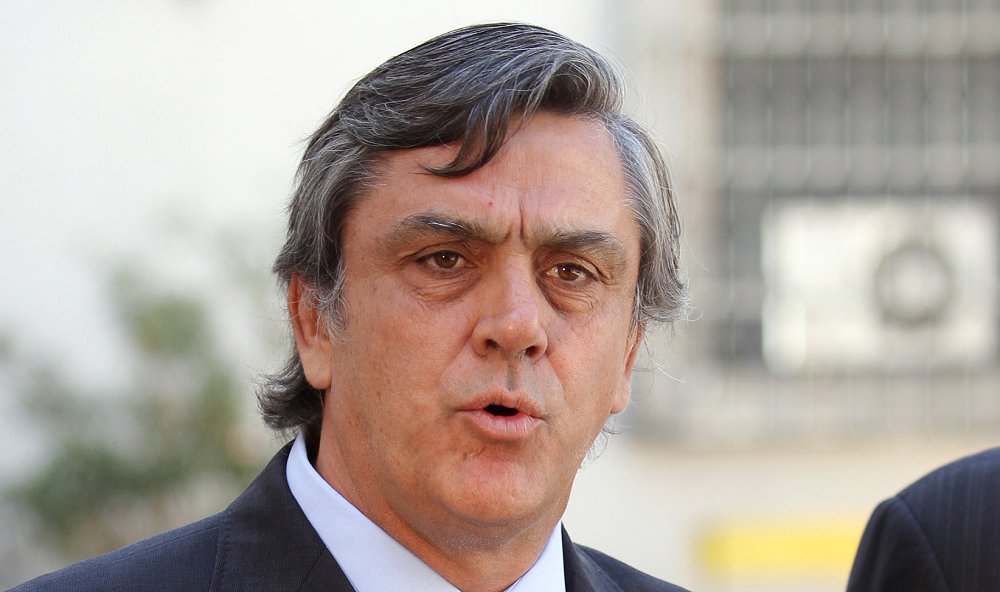 Diputado: Longueira daría el sello de la 