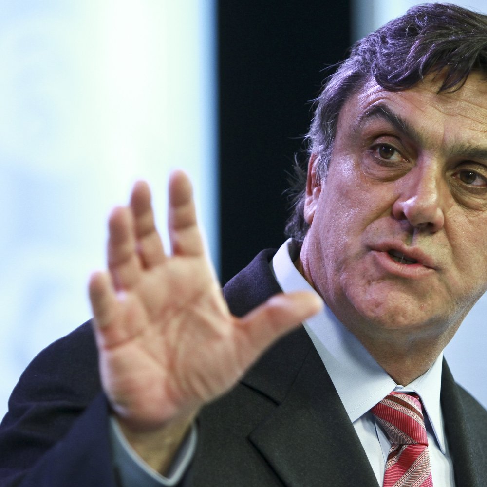 Longueira y campaña de Golborne: Estoy entretenido en el ministerio de Economía