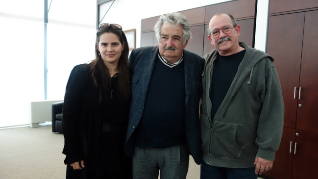 Silvio Rodríguez respaldó iniciativa uruguaya de legalizar la marihuana