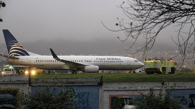 Avión comercial se salió de la pista al aterrizar en Quito sin causar víctimas