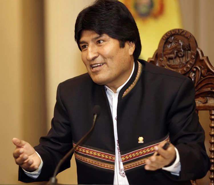 Evo Morales adelantó relevo de alto mando militar boliviano
