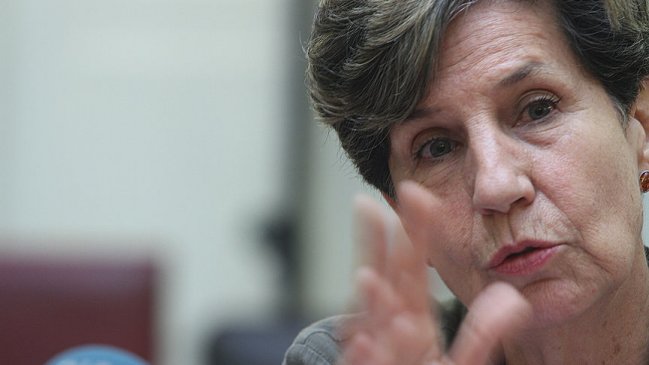 Senadora Allende rechazó violencia de guardias contra dirigente de Freirina