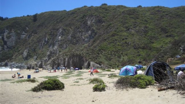 Joven de 26 años fue encontrada sin vida en playa de Valparaíso