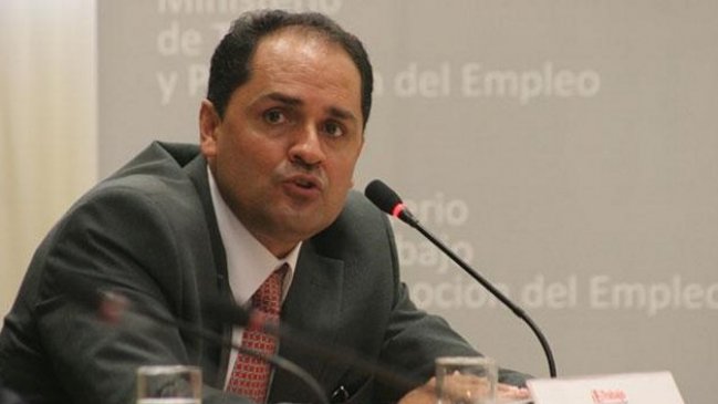 Ministro peruano renunció tras escándalo por agresión a una mujer