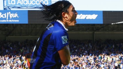 Manuel Villalobos anota el tercero de Huachipato