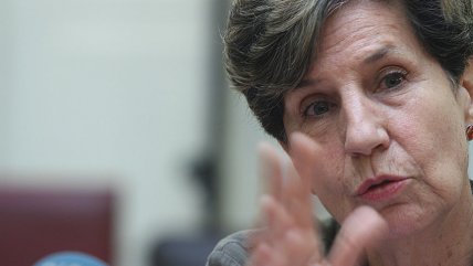 Senadora Allende rechazó violencia de guardias contra dirigente de Freirina