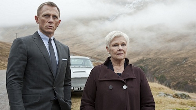 Daniel Craig y Judi Dench son los actores favoritos de los británicos en 2012
