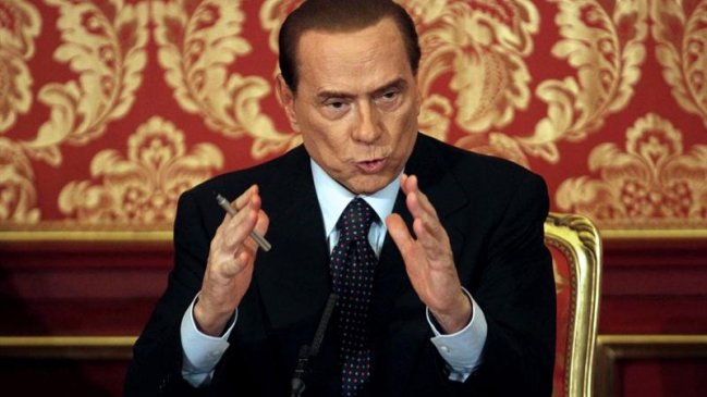 Berlusconi no postulará a elecciones 2013 si Monti lidera a moderados