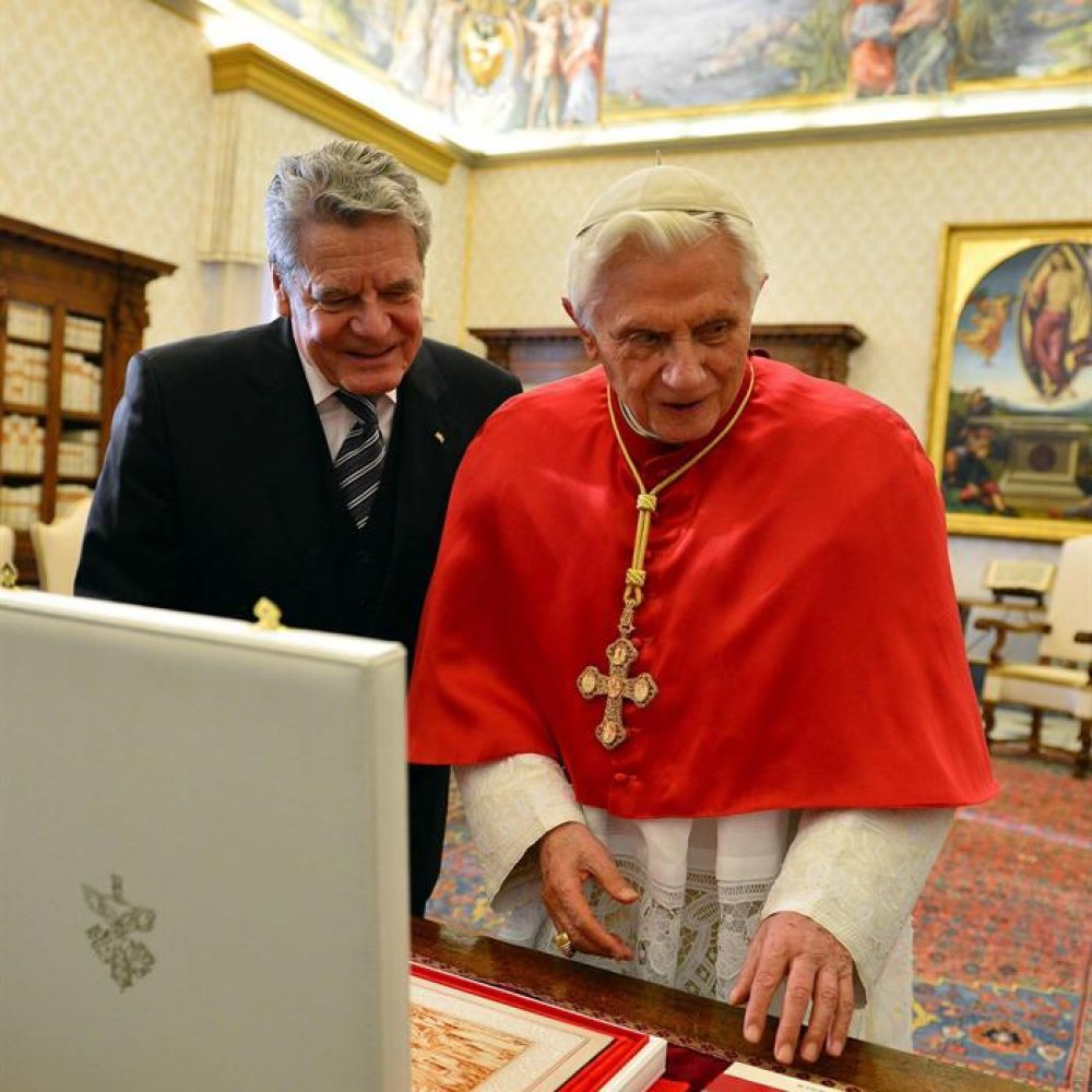 El Papa debutó en Twitter: 