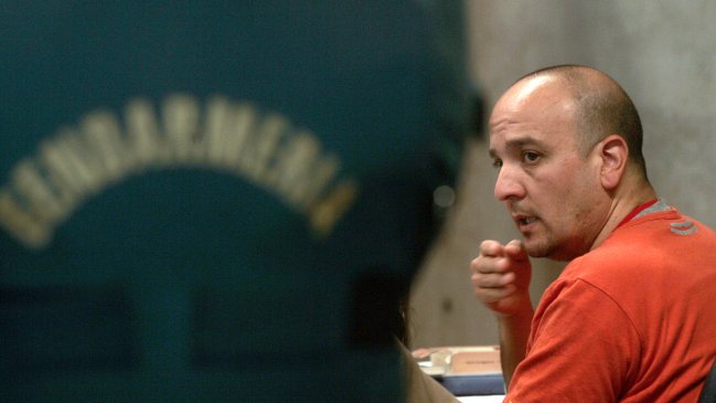 El sociólogo Hans Niemeyer está prófugo de la justicia