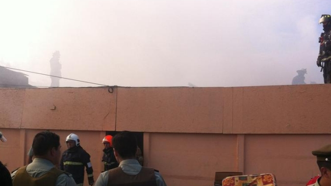 Incendio consume un cité en Estación Central