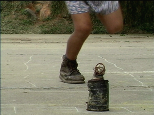 Al menos diez niñas murieron por explosión de una mina en Afganistán