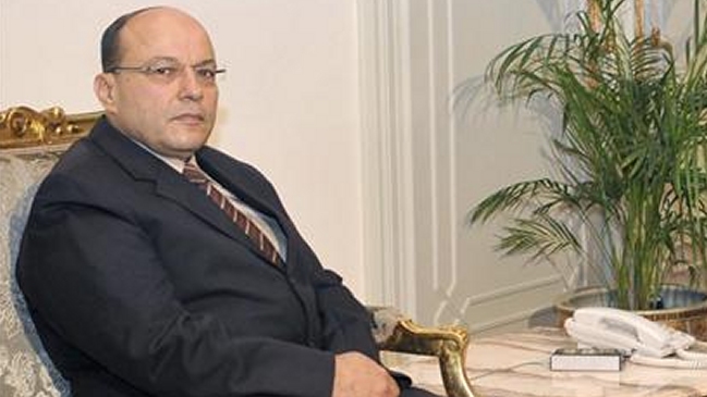 Nuevo fiscal general de Egipto presentó su dimisión luego que multitud cercara su oficina