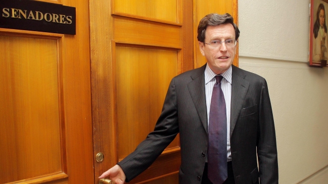 Carlos Larraín desistió de su renuncia tras cita con Allamand