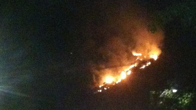 Incendio se desató en cerro Manquehue