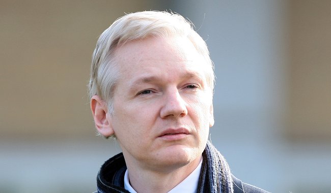 Julian Assange cumplió medio año refugiado en la embajada de Ecuador en Londres