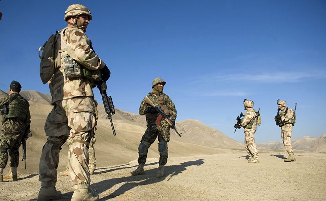 Reino Unido retirará casi 4.000 soldados de Afganistán en 2013