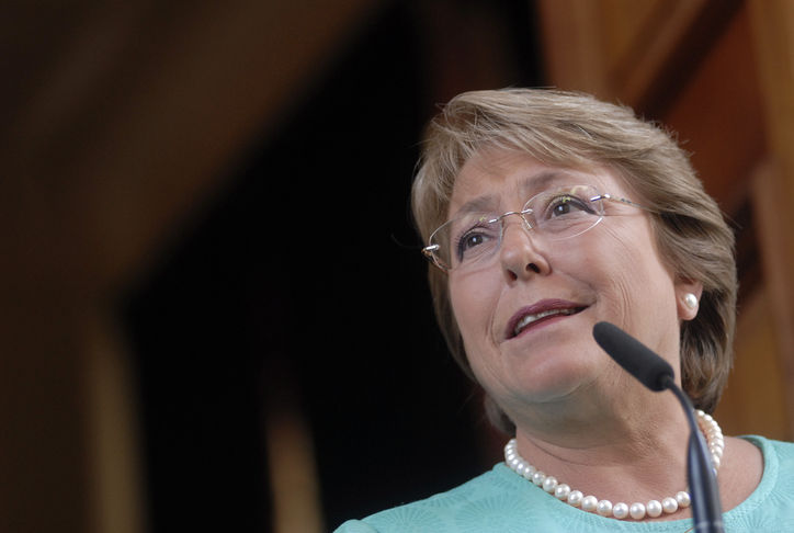 Michelle Bachelet regresa a Chile por dos semanas