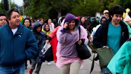   Fans de Madonna: Esperamos que llueva toda la previa y en la noche pare 