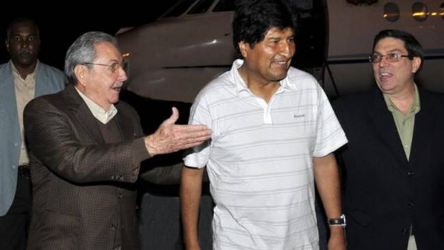 Evo Morales ya está en Cuba para visitar a Hugo Chávez