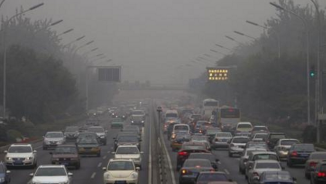 Nueva red social buscará reducir tacos y contaminación en Pekín