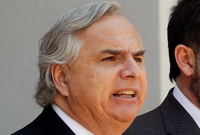 Chadwick viajó a La Araucanía tras serie de atentados